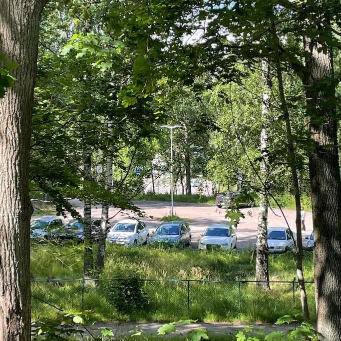 Fin Lagenhet Nara Vatten Och Vasteras Centrum. Exterior foto